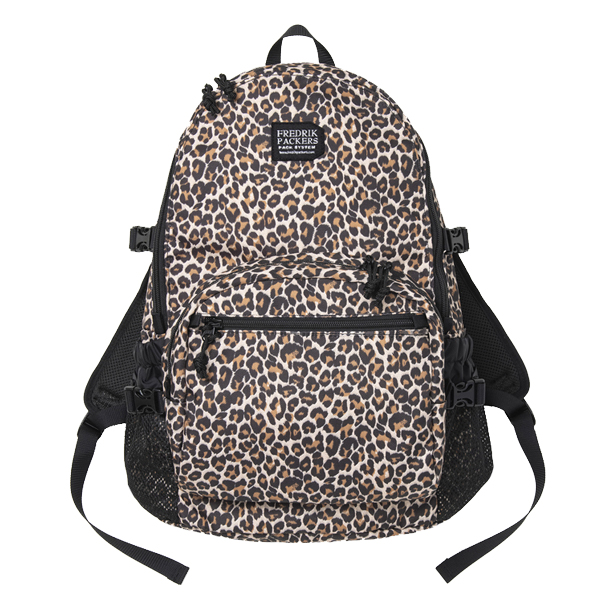 }U[YbN 210D DAY PACK TIPI LEOPARD